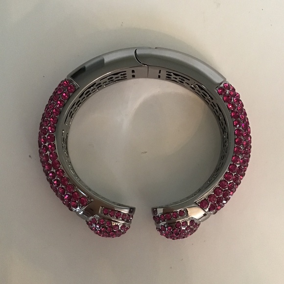 Fabulous Joan Boyce fuchsia pink pave hinged cuff bracelet size S/M - Picture 3 of 9